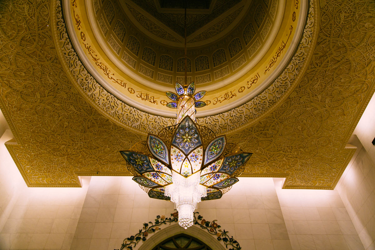 sheikh-zayed-mosque-at-night-00004