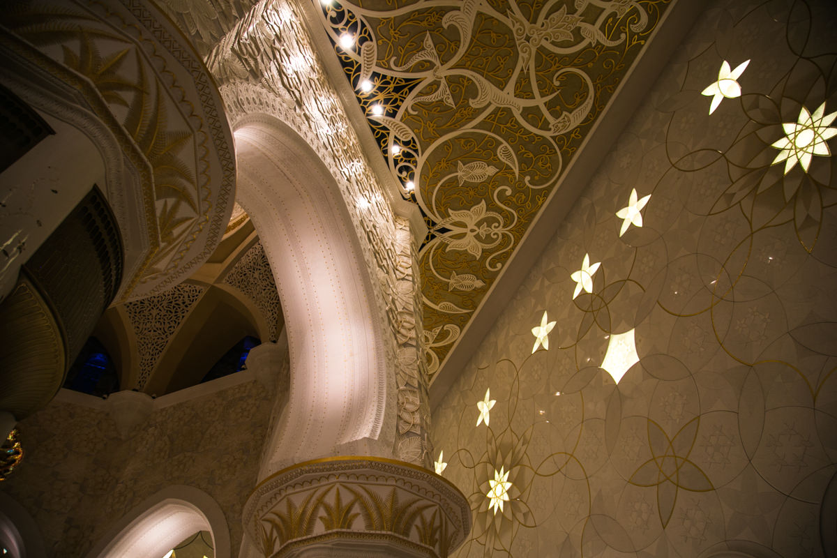 sheikh-zayed-mosque-at-night-00007