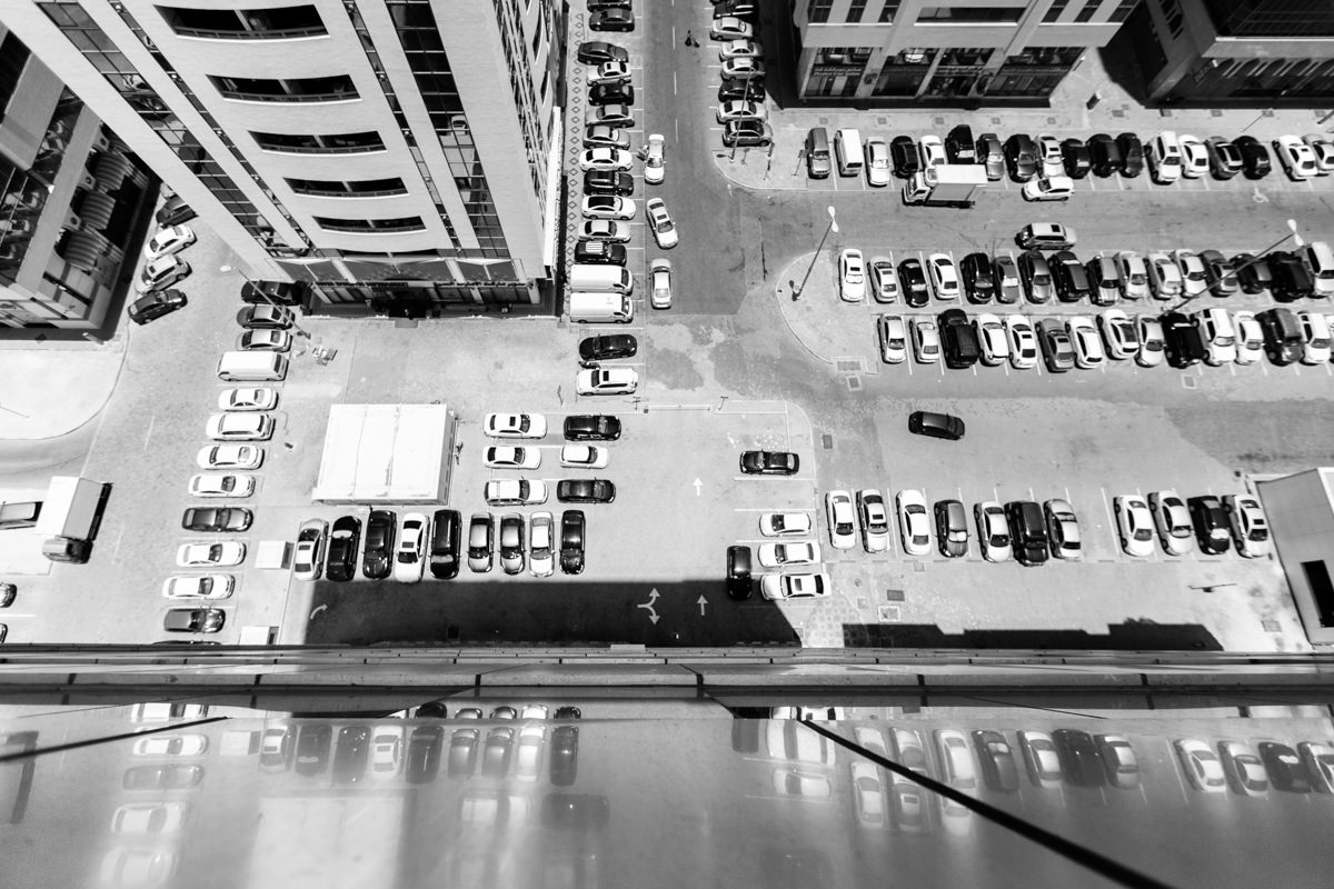 Car parking in Abu Dhabi