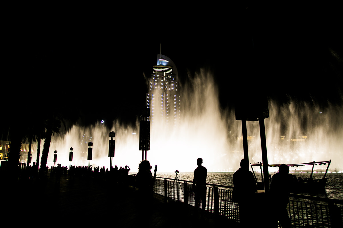 The Dubai fountain at night